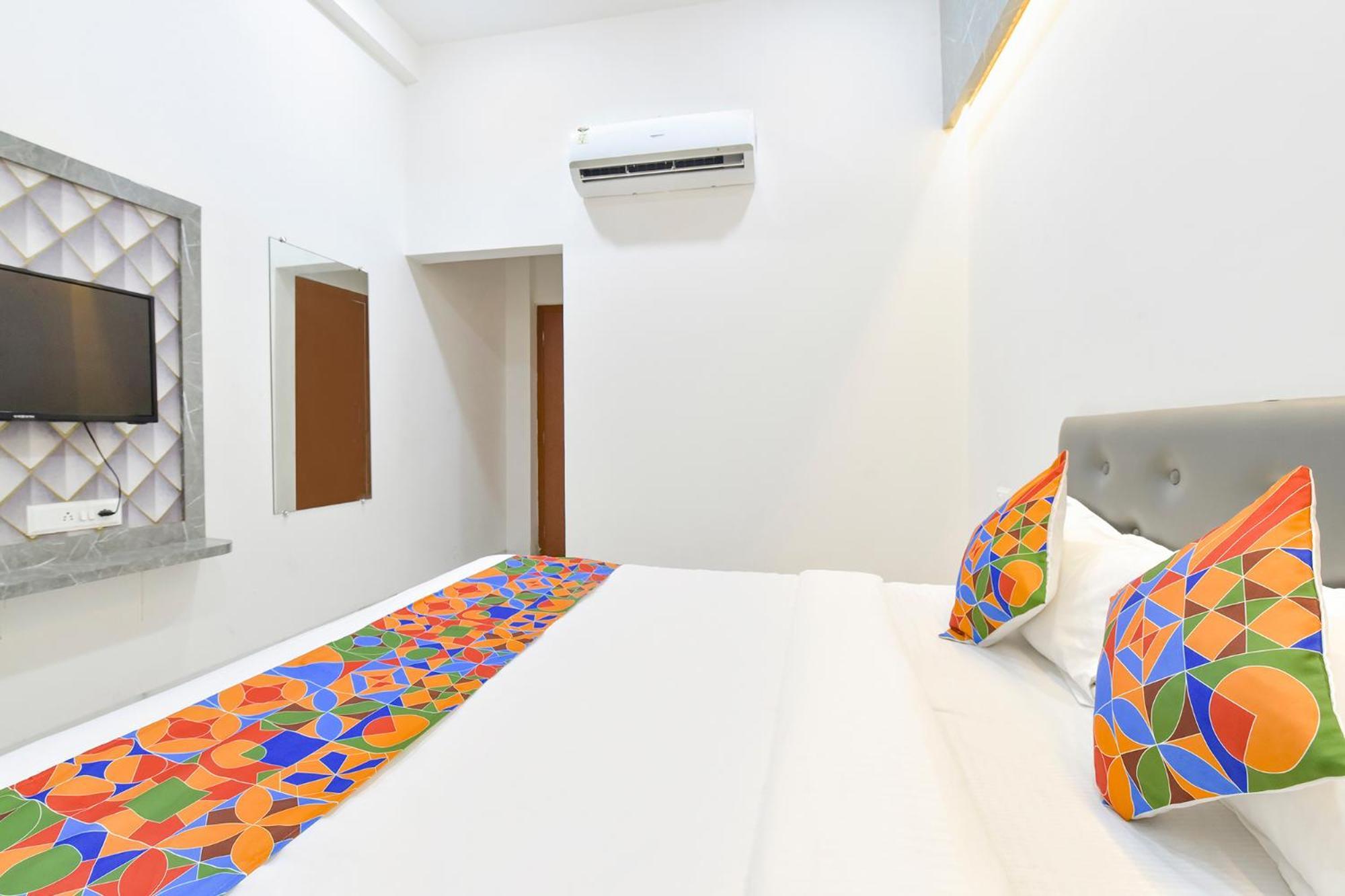 Fabhotel Grand Embassy Indore Zewnętrze zdjęcie