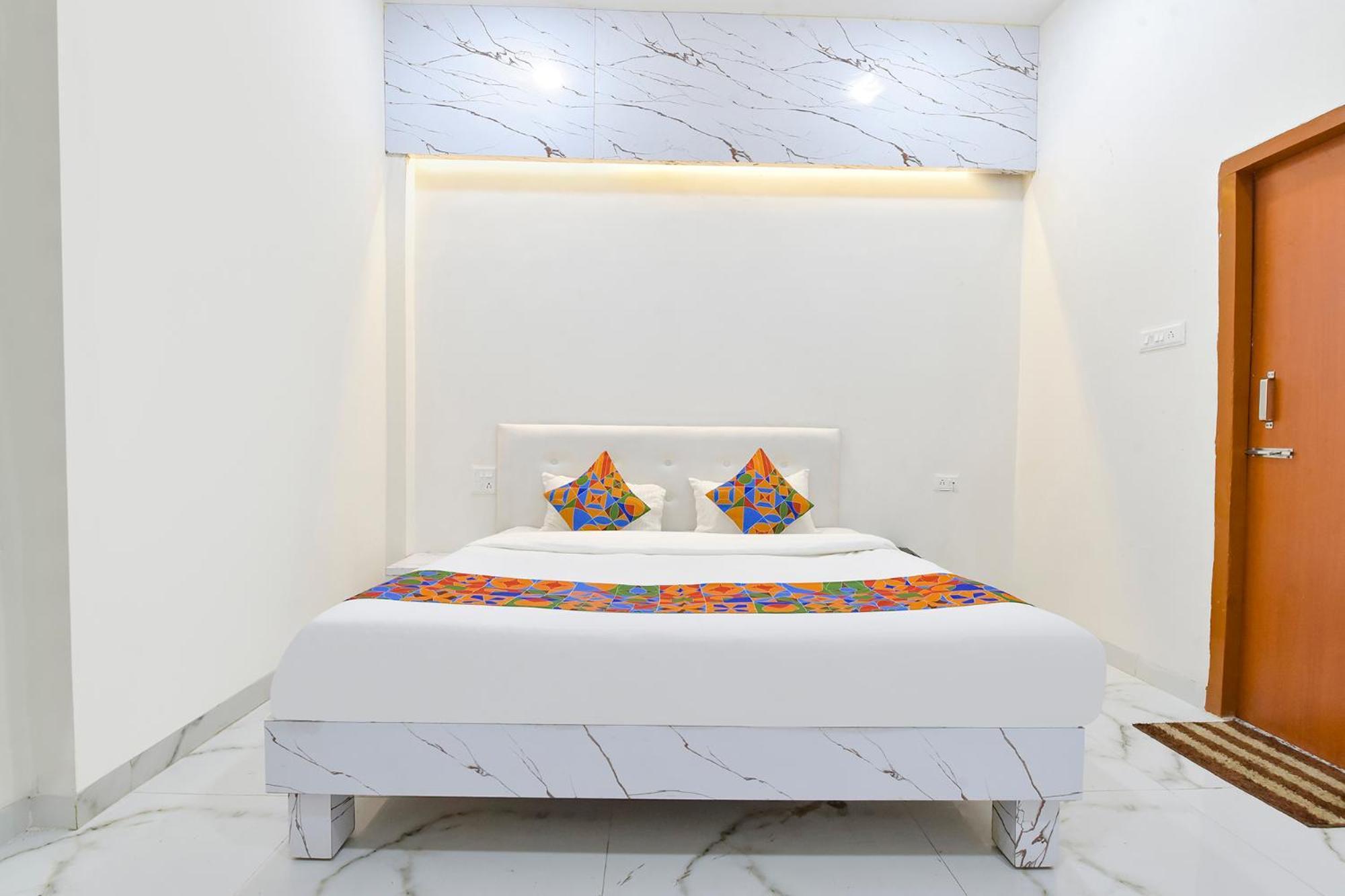 Fabhotel Grand Embassy Indore Zewnętrze zdjęcie
